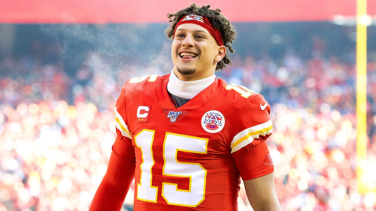 Patrick Mahomes rocks father's New York Mets jersey (Video)